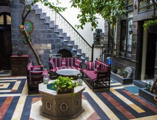 Antique Khan Hotel