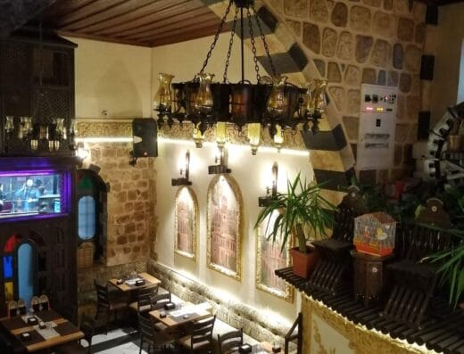 مطعم عنبر