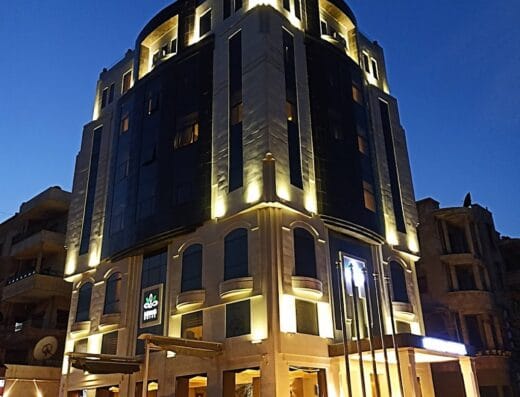 Laurus Hotel