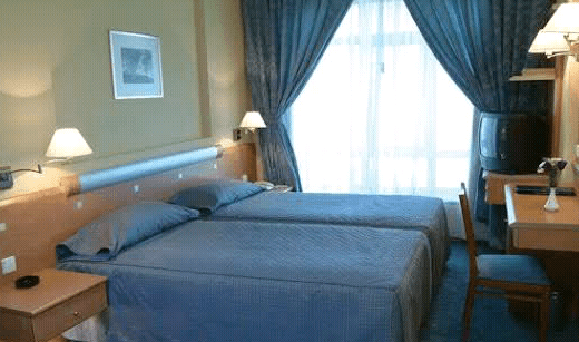 Royal Suites Hotel