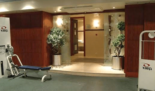 Royal Suites Hotel
