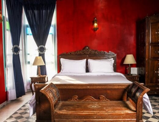 via recta hotel